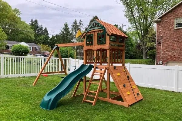 Why Buy Your Playset From a Local Distributor?