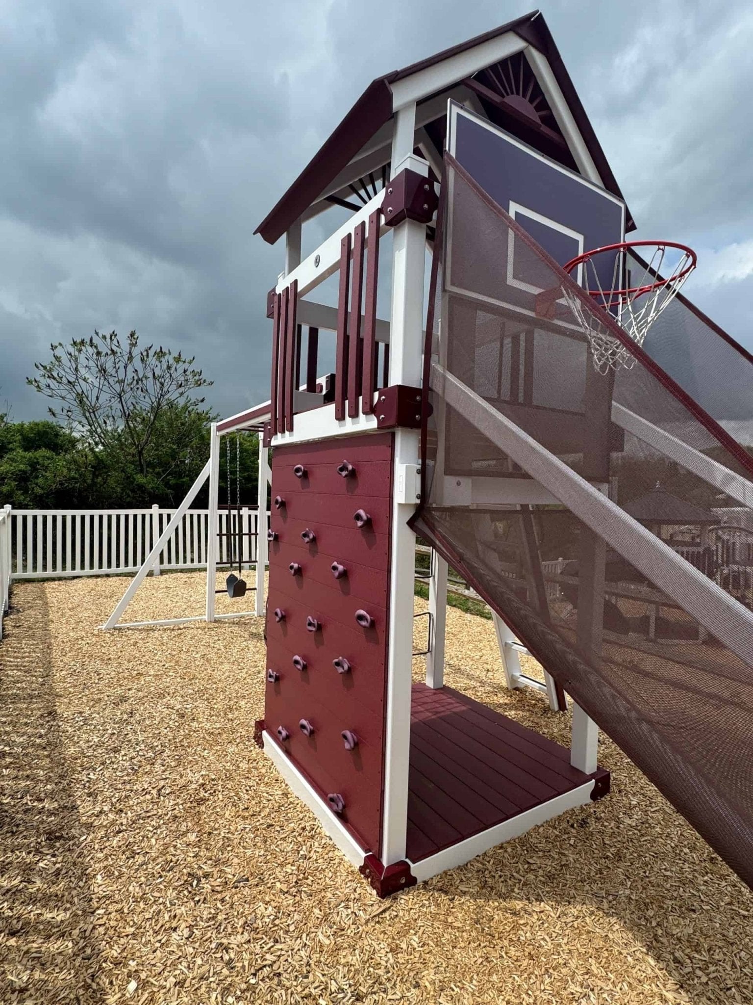 Buzzer Beater 7′ Sports Tower - bearplaygrounds
